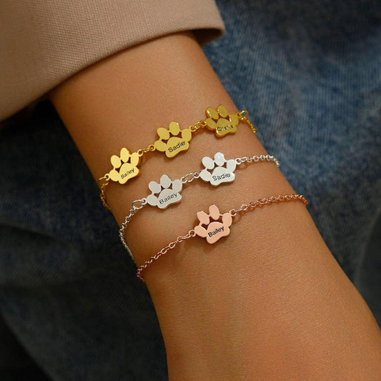 Un bracelet qui dit “je t’aime” sans mots — délicat, symbolique et entièrement personnalisable.
